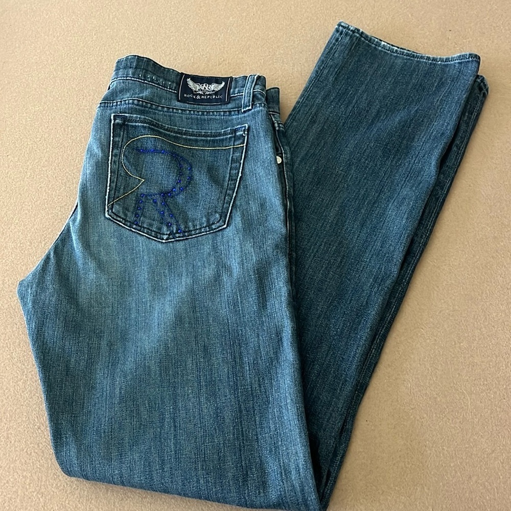 Rock & Republic Jeans Low Rise/Straight Leg- 32 - Picture 3 of 15